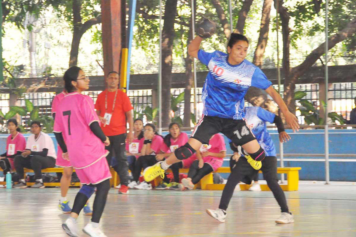 Handball-Trtaining-center-Vs-THT-Jamalpur-(Ball-in-hand)